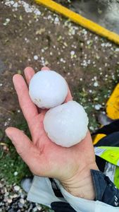 Notable granizada en Mi Granja, Malvinas Argentinas, Potrero de Garay y La Paisanita