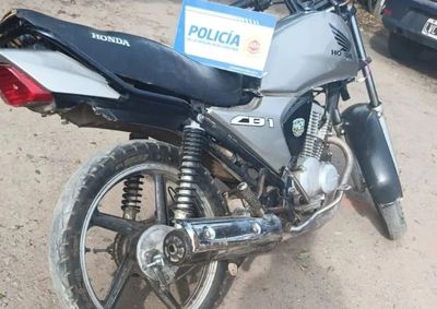 Aprehendieron a dos jóvenes que circulaban en una moto con pedido de secuestro en Malvinas Argentinas
