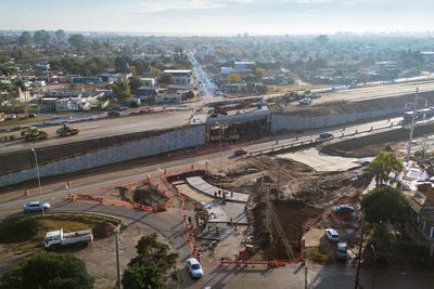 Malvinas Argentinas: Avanza la construcción del Altonivel sobre la Ruta 19